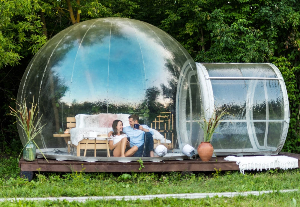 clear outdoor bubble tent